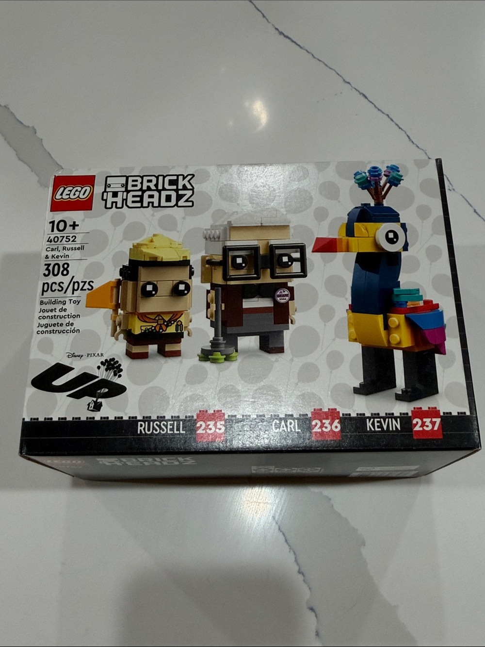 UP! Carl, Russell & Kevin Set - Blue/Yellow/Beige LEGO 40752